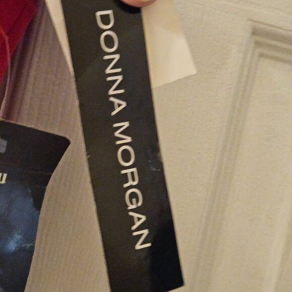 NWT Donna Morgan Event Occasion Party long red formal dress sexy slit 4 - Picture 5 of 12